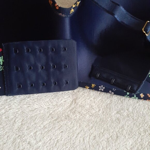 Knix Women's Size 7 Navy Floral WingWoman Contour Wireless Lightly Padded Bra - Picture 5 of 7